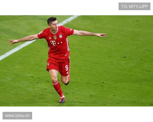 莱万多夫斯基与凯恩能力对比：全能中锋与终结机器的差异