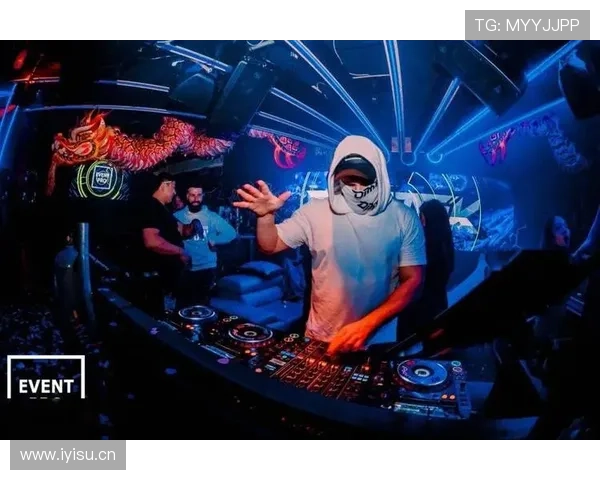 瑞安·洛赫特训练完直接去夜店蹦迪？这体力分配也太离谱了