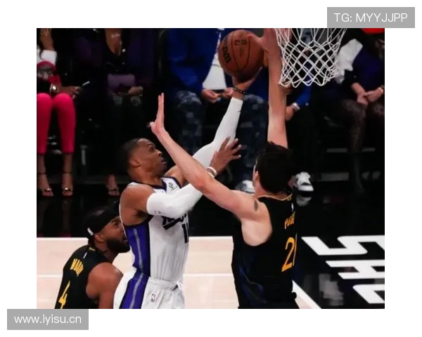 威斯布鲁克突破制造高效得分拉开与同位置球员差距