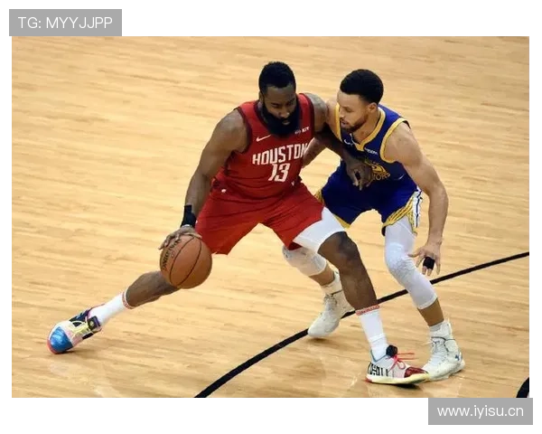 德罗赞利用中距离投篮拉开空位，投篮效率显著优于库里篮球季后赛表现